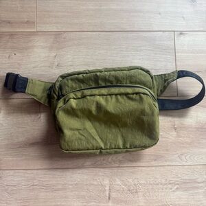BAGGU Olive Green Belt Bag